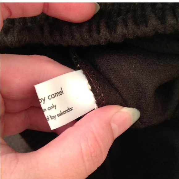 Eskandar Skirt Baby Camel Lagenlook - Picture 8 of 8